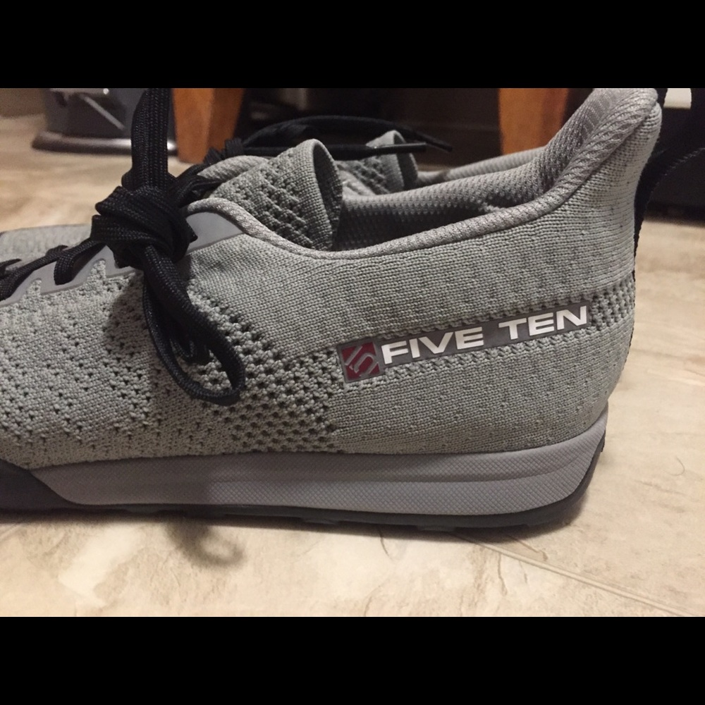 Five Ten Urban Access Knit Approach Shoes 9 NWOB - Picture 2 of 6